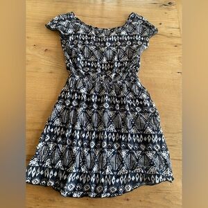Banana Lemon Black and White Casual Mini Sundress with Flutter Cap Sleeves M Prr